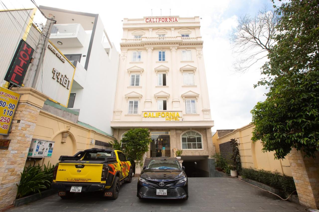 California Hotel Хошимин Экстерьер фото