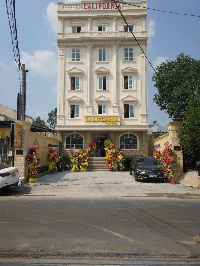 California Hotel Хошимин Экстерьер фото